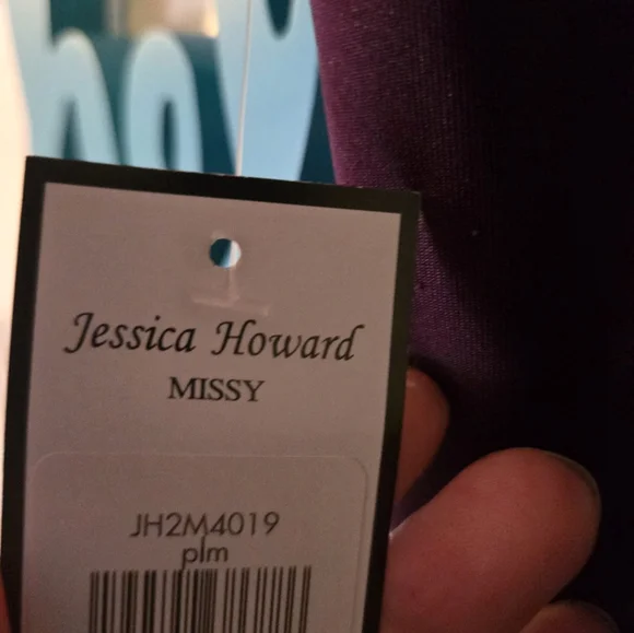 Formal, plum, NWT, Jessica Howard gown - Picture 4 of 6